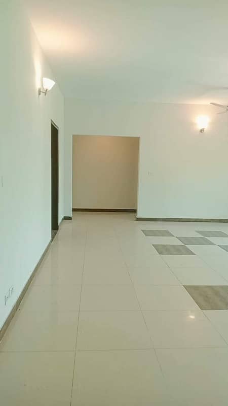 Apartment available for sale in Askari 11 sec-B Lahore 9