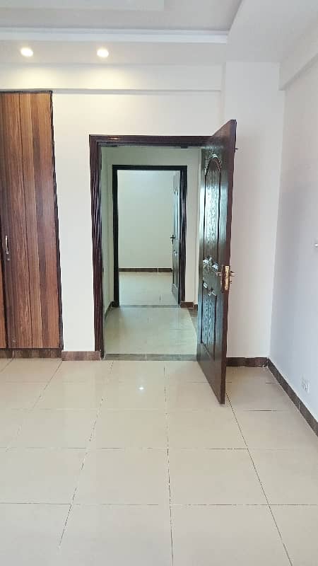 Apartment available for sale in Askari 11 sec-B Lahore 25