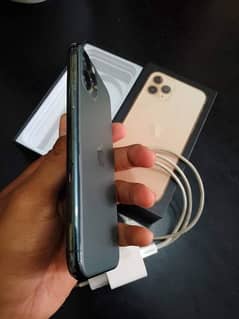 iphone 11 pro max pta approved 256gb contact to WhatsApp 03321718405