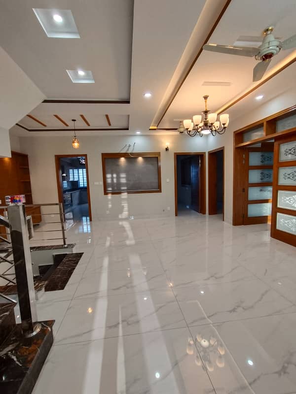 Brand New, 35x70, Park Face House for Sale with 6 Bedrooms in G-13, Islamabad 16