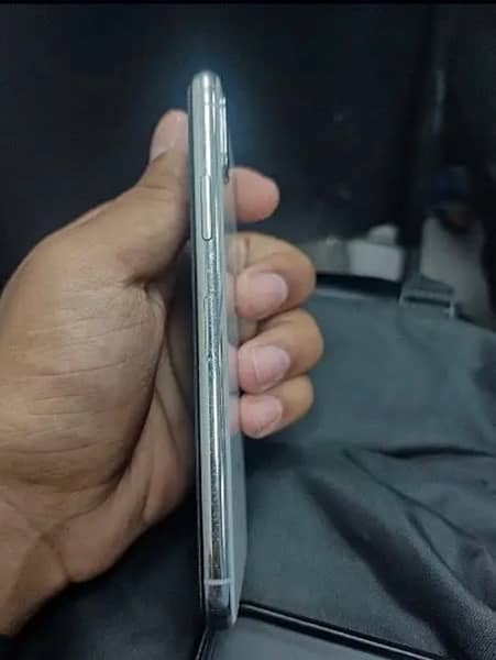 iPhone X 64gb 10by10 condition 2