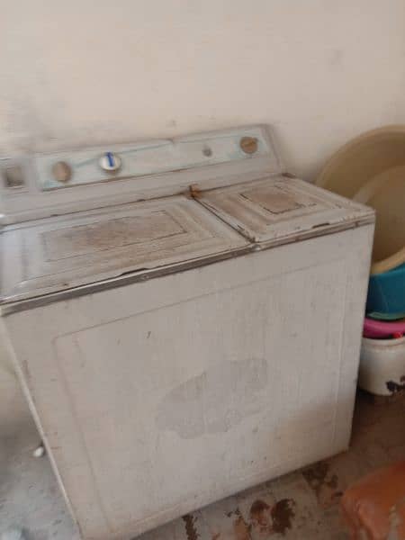 Double tub Ever fine washing and dryer machine 1