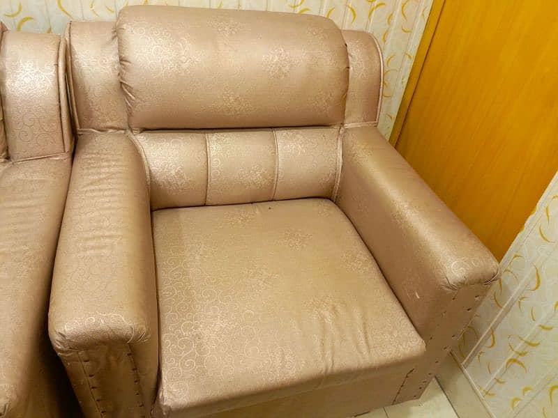 5 seater  sofa set . . . almost neww 2
