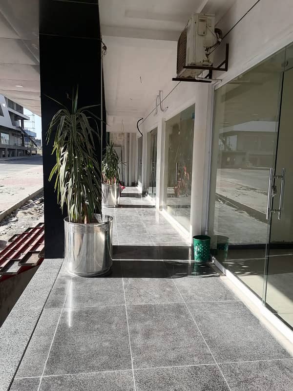 Shops For Sale On Installments In Top City (Ready To Move) 3