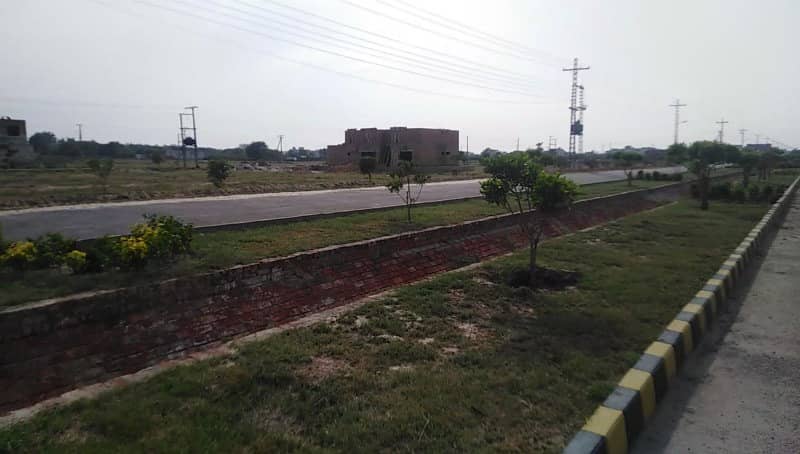100 Feet Main Road 1 Kanal Ideal Location Plot In E Block AWT Phase 2 Lahore 7