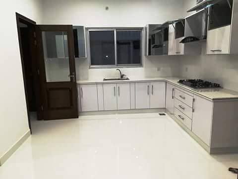 ONE KANAL UPPER PORTION AVAILABLE FOR RENT IN VALENCIA TOWN LAHORE 7