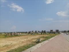 10 Marla Corner Residential Plot Available For Sale In Mumtaz City Islamabad 0