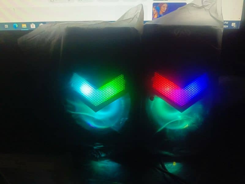 speaker rgb light 2