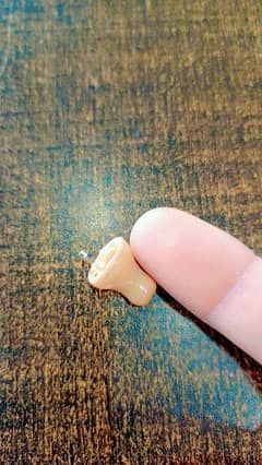 Hearing aid Invisible. جو کان میں لگا بالکل بھی نظر نہیں اتا