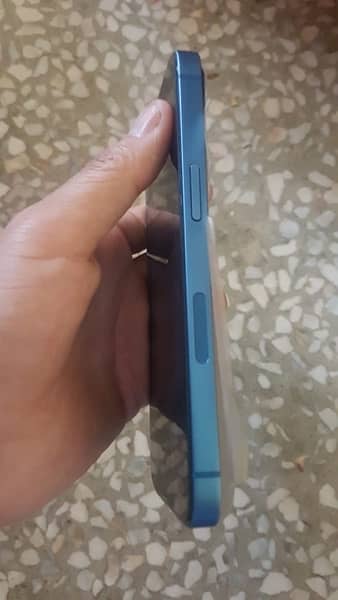 iPhone 13 blue With Box 3