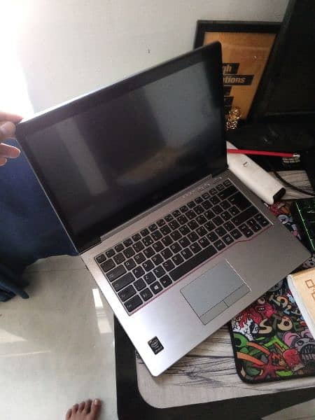laptop i7 5th gen touch screen 8gb ram made in japan 1