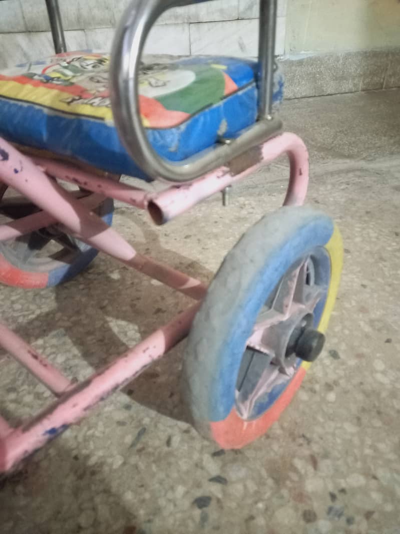 kids tricycle 2whells best quality like new one 1