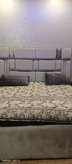 condition 10 by 10 brand new bed set