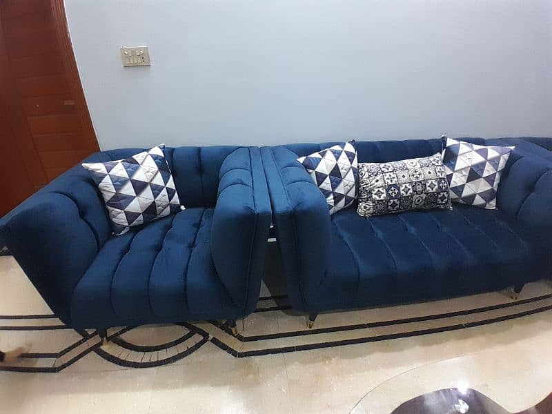 7 seater brand new sofa only two weeks used 1