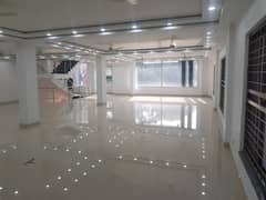 Office In Gulberg 1 Sized 4500 Square Feet Is Available
