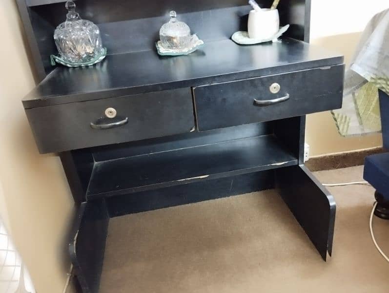PURE BLACK WOODEN SHOWCASE WITH 2 DRAWS 8