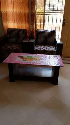 5 seater plus 1 big glass table