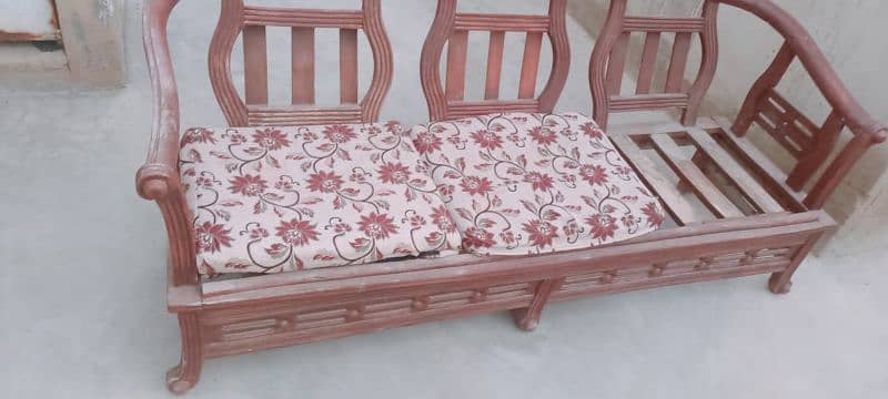 5 seat sofa with center table 4