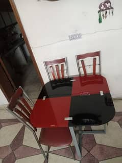 4 seater dining table 0