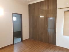 Upper Portion 2 Beds for Girls Working Women