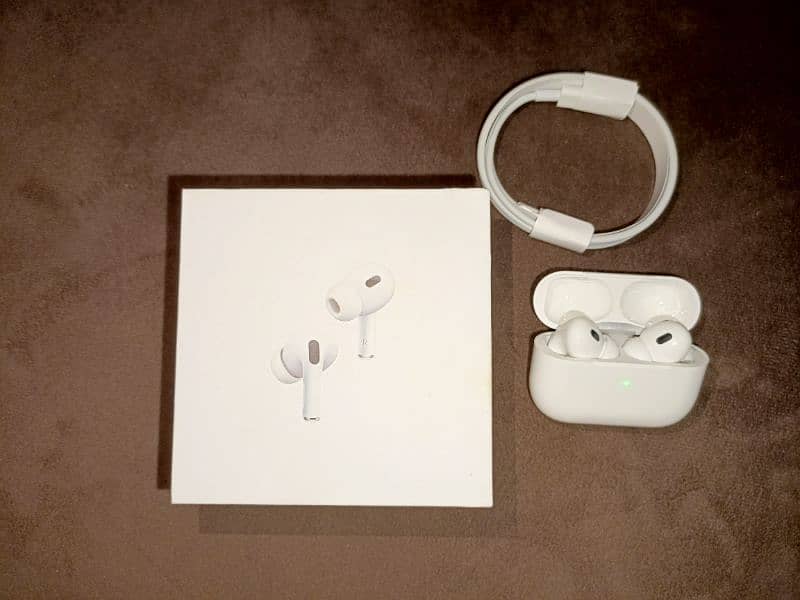 Apple Airpods Pro 2nd Generation only seal open 2