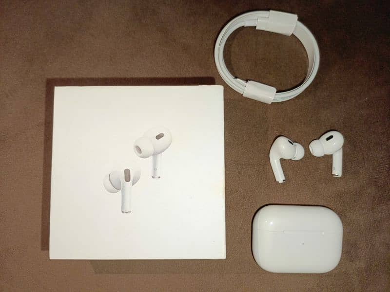 Apple Airpods Pro 2nd Generation only seal open 4