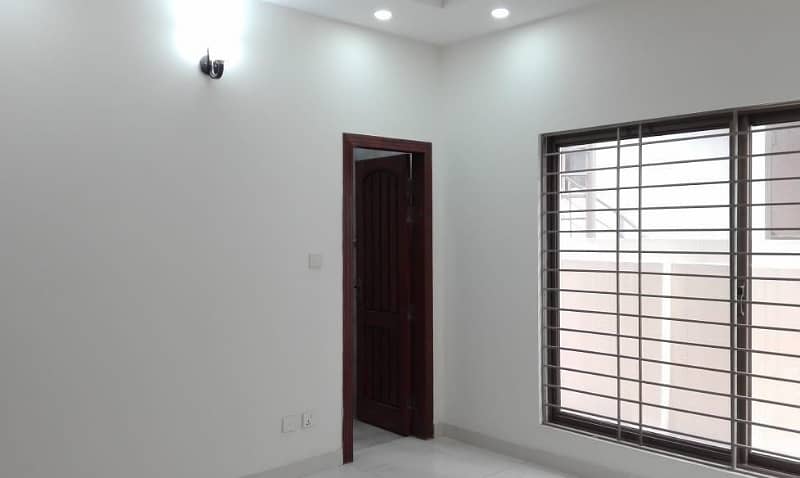 Spacious 7 Marla Upper Portion Available For rent In G-13 7