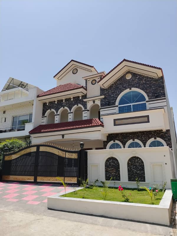 Brand New, 35x70,Front Open House for Sale with 6 Bedrooms in G-13, Islamabad 1