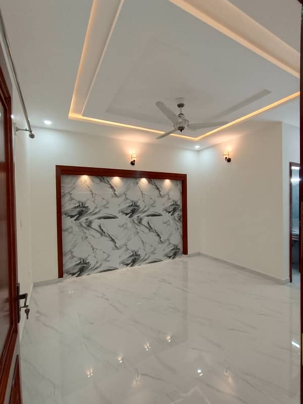 Brand New, 35x70,Front Open House for Sale with 6 Bedrooms in G-13, Islamabad 9