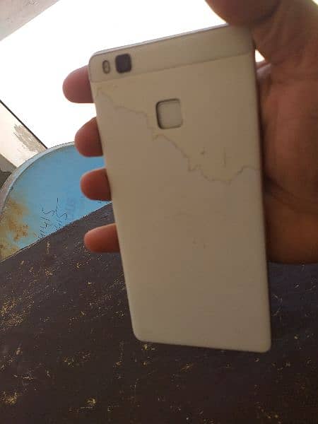 Huawei P9 Lite available for parts Board issue. 3