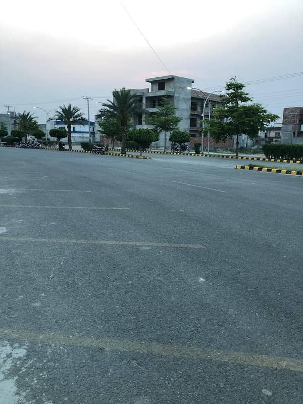 5 MARLA COMMERCIAL PLOT FOR SALE IN BISMILLAH HOUSING SCHEME 10