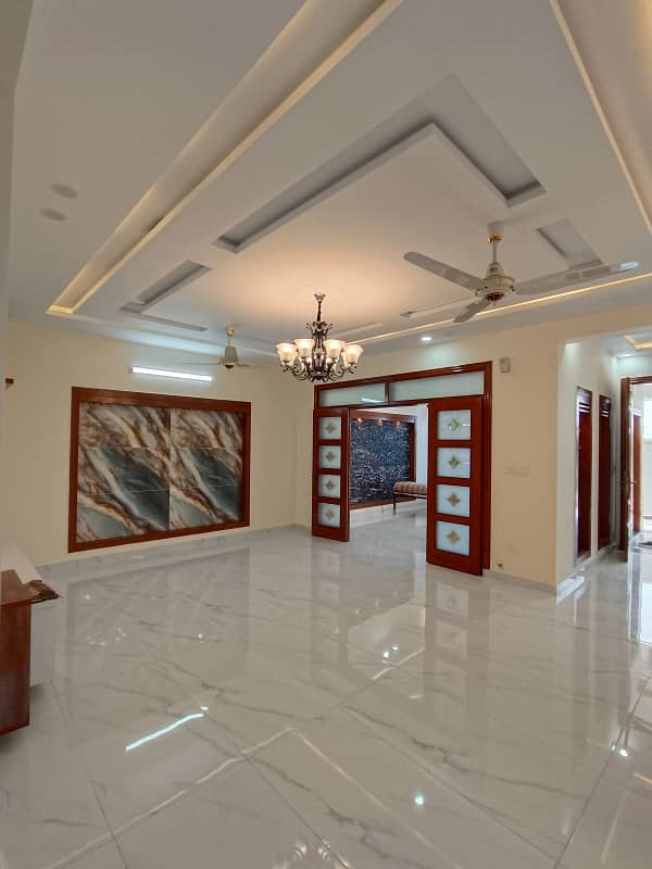 Brand New, 35x70,MAIN DOUBLE ROAD House for Sale with 6 Bedrooms in G-13, Islamabad 6