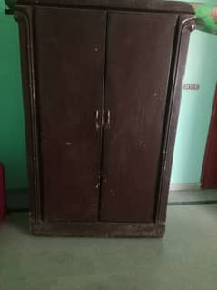 wooden polished wardrobe for sell