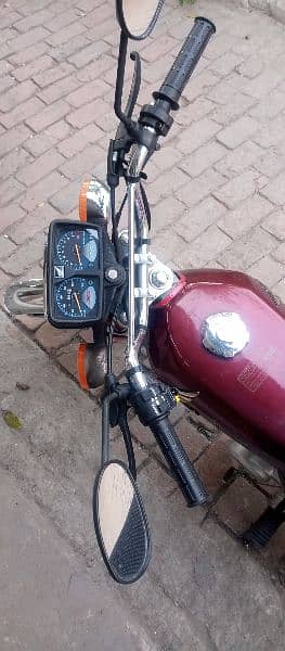 Honda 125 For Sale , in very good condition. 5
