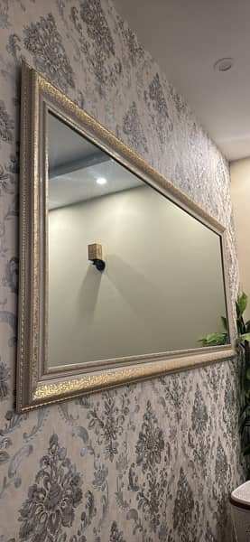 Decor Wall Mirror 1
