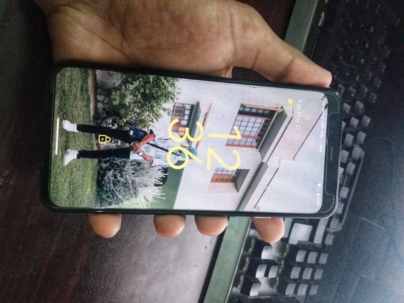 Google pixel 4xl non pta 6/64 10 by 10 condition 0