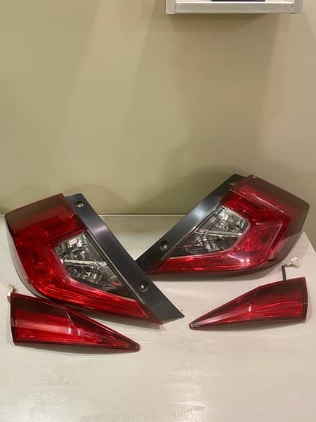 Civic X back lights original ( came with the car ) 1