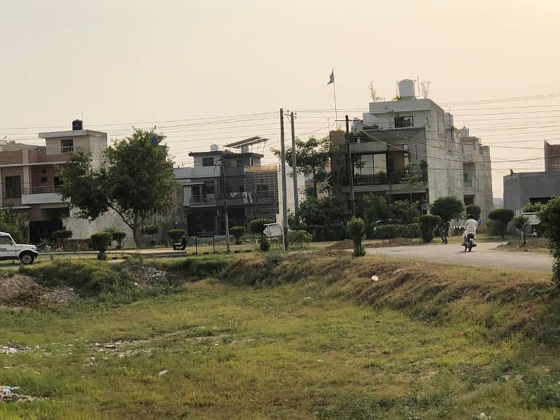 5 MARLA RESIDENTIAL PLOT FOR SALE IN BISMILLAH HOUSING SCHEME 4