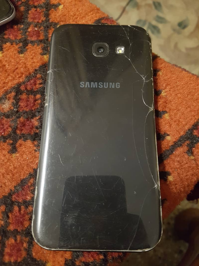 Samsung A5 2017 1