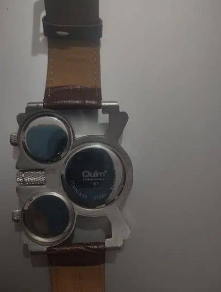 olum tri display watch 2