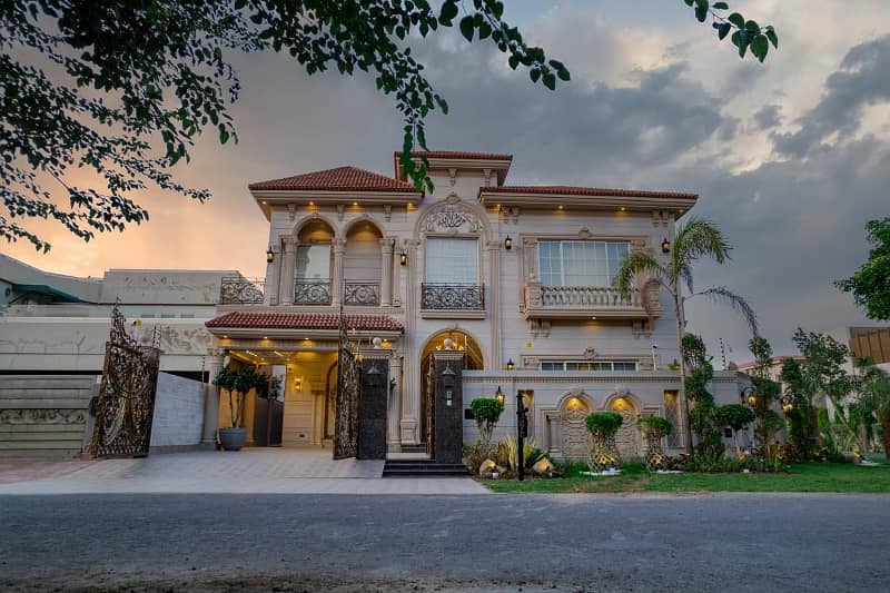 22 Marla Ultra-Luxurious Corner Spanish Villa for Sale in DHA Lahore Phase 5 32