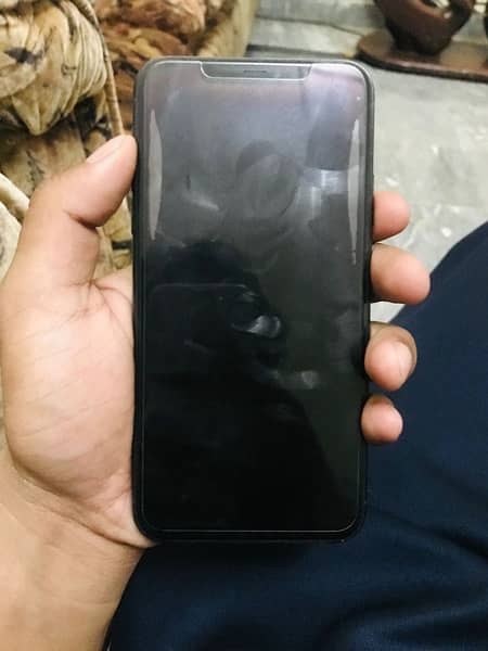 iPhone 11 Pro Max 256 GB non pta 5