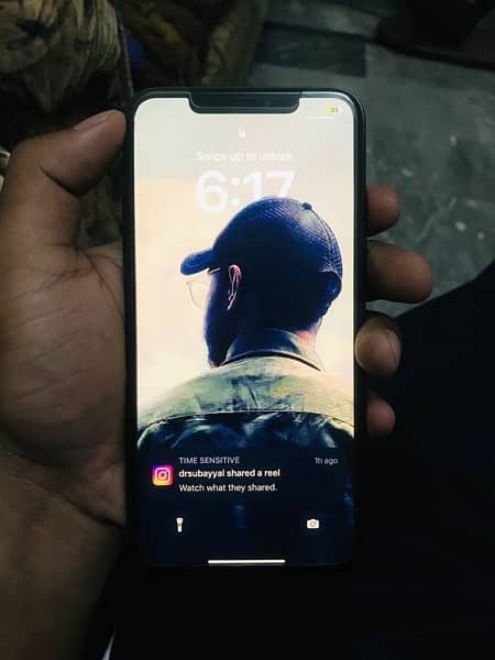 iPhone 11 Pro Max 256 GB non pta 6