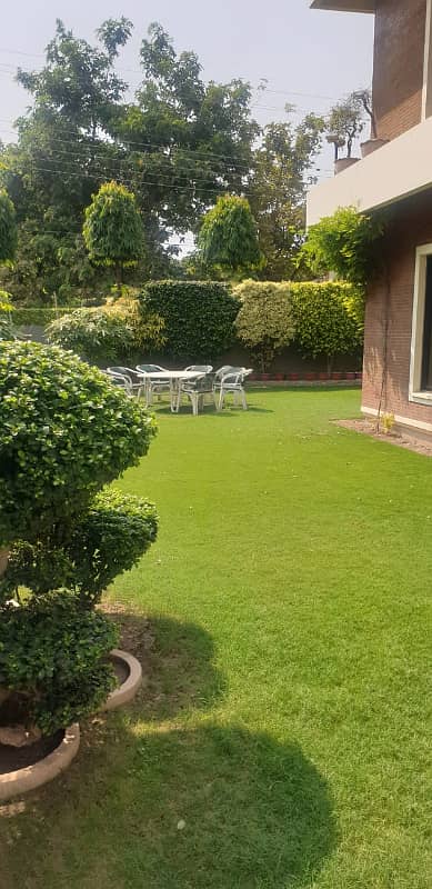 Stunning 2 Kanal Residence with 5 Bedrooms in Model Town 25