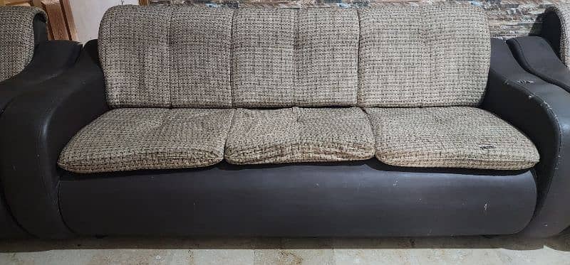 5 Seator Sofa Set Molty Foam with Warranty 4