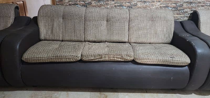 5 Seator Sofa Set Molty Foam with Warranty 5