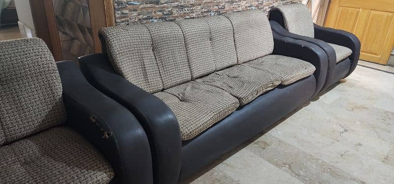 5 Seator Sofa Set Molty Foam with Warranty 6