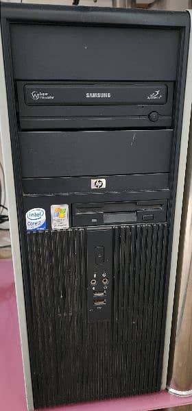Pentium Core 2 Duo Desktop with all Accessories 4