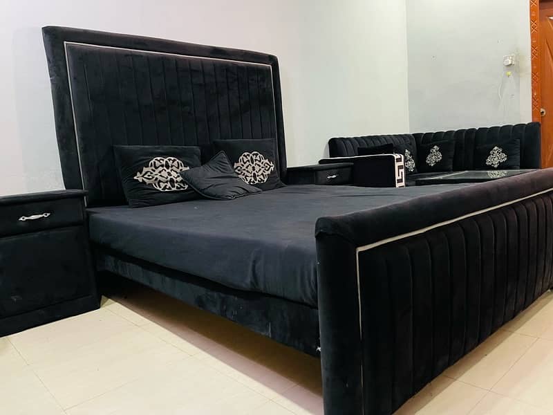 Bed side table / Mattress / bed set / double bed / Furniture 2