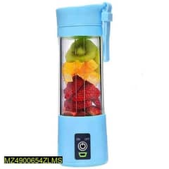 Rechargeable portable hand blender